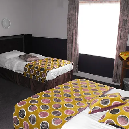 The Glen Guesthouse-2